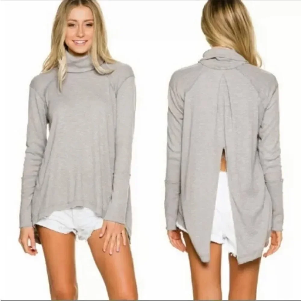 FREE PEOPLE | WE THE FREE Splitback Gray Pullover Turtleneck Top Women’s Size XS